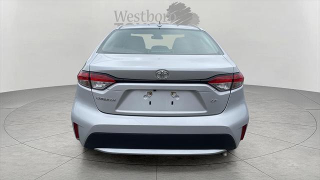 Photo of 2022 Silver Toyota Corolla