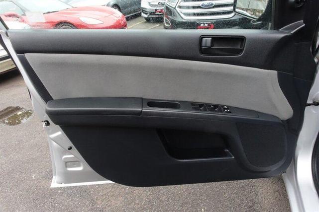 Photo of 2010 Magnetic Gray Nissan Sentra