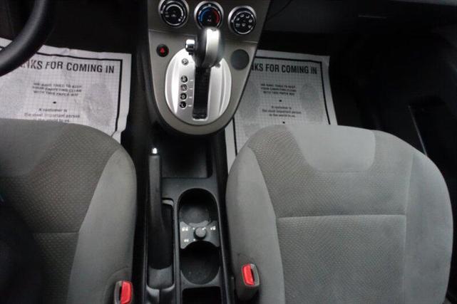 Photo of 2010 Magnetic Gray Nissan Sentra