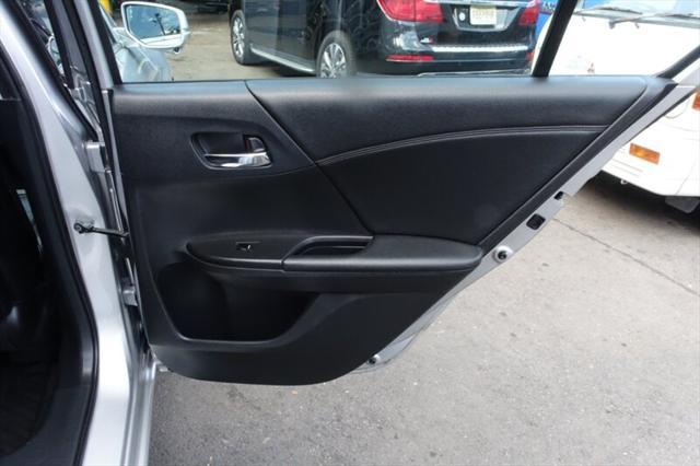 Photo of 2014 Alabaster Silver Metallic Honda Accord