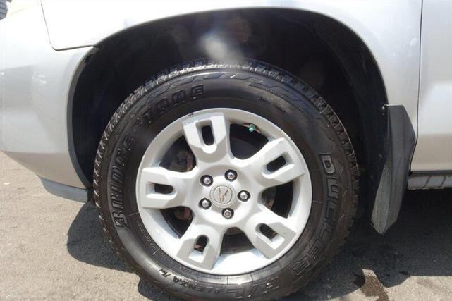 Photo of 2005 Silver Acura MDX