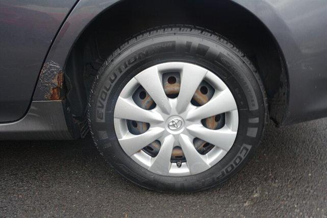 Photo of 2010 Magnetic Gray Metallic Toyota Corolla