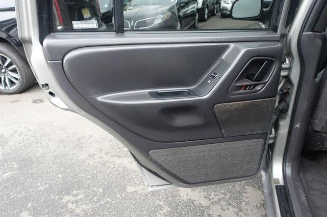 Photo of 2001 Silverstone Metallic Clearcoat Jeep Grand Cherokee