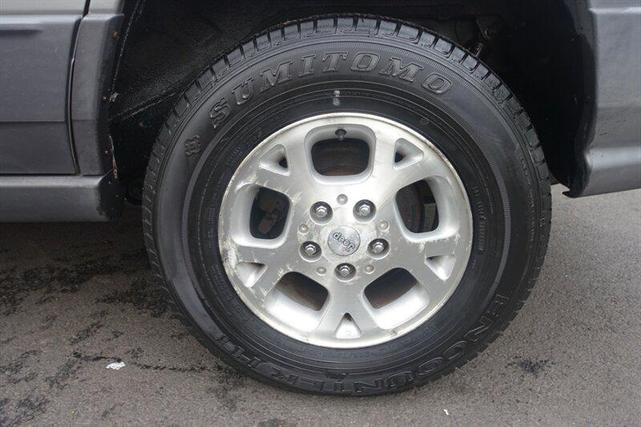 Photo of 2001 Silverstone Metallic Clearcoat Jeep Grand Cherokee