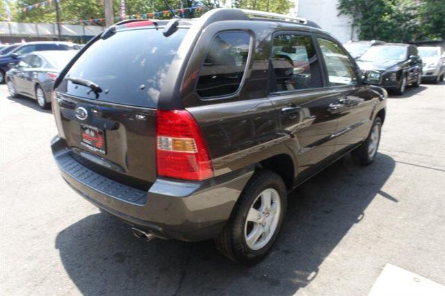Photo of 2006 Smokey Brown Kia Sportage