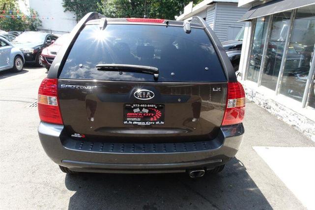 Photo of 2006 Smokey Brown Kia Sportage