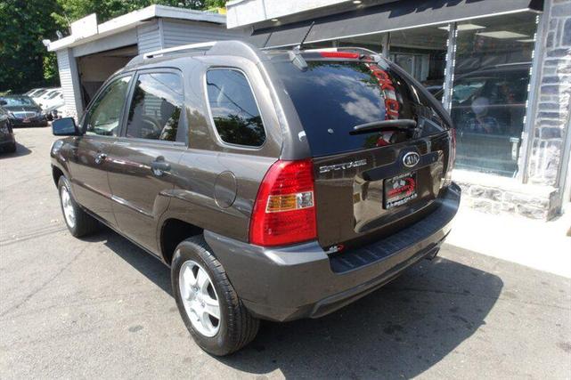 Photo of 2006 Smokey Brown Kia Sportage