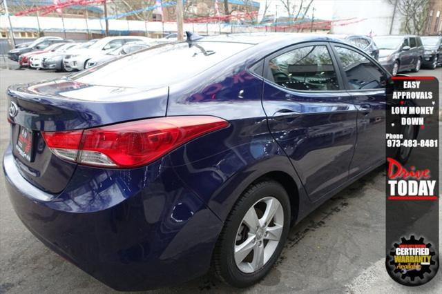 Photo of 2013 Blue Hyundai ELANTRA