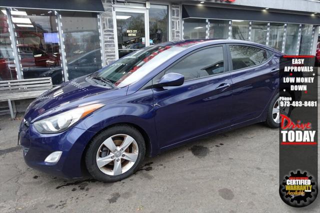 Photo of 2013 Blue Hyundai ELANTRA