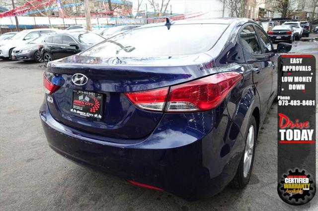 Photo of 2013 Blue Hyundai ELANTRA
