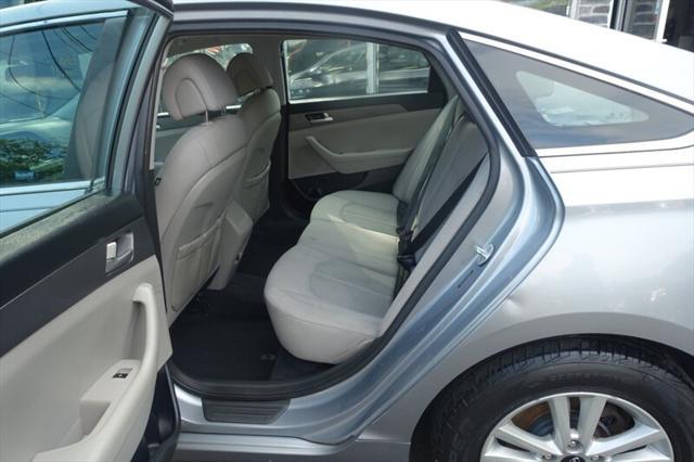 Photo of 2015 Shale Gray Metallic Hyundai SONATA