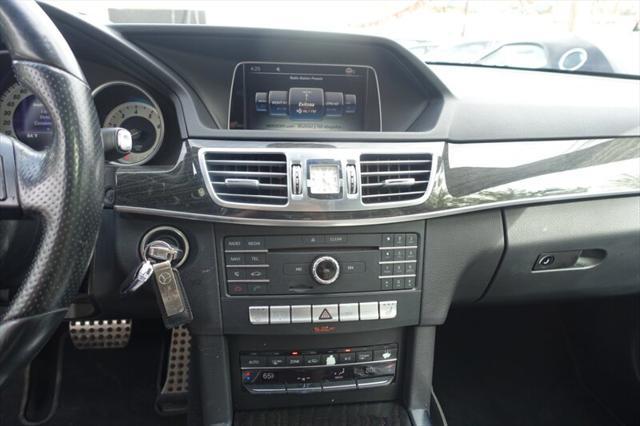 Photo of 2016 Diamond Silver Metallic Mercedes-Benz E-Class