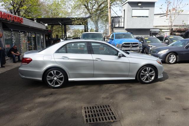 Photo of 2016 Diamond Silver Metallic Mercedes-Benz E-Class