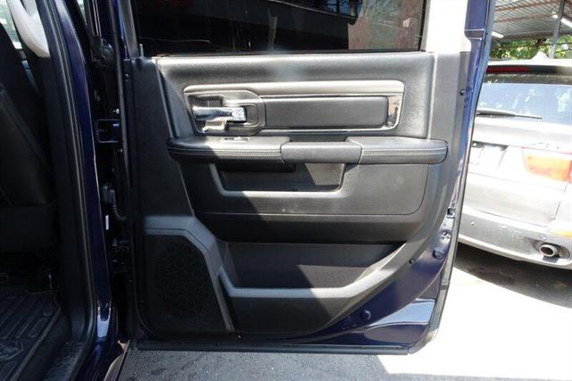 Photo of 2016 Blue Streak Pearl Coat RAM 1500