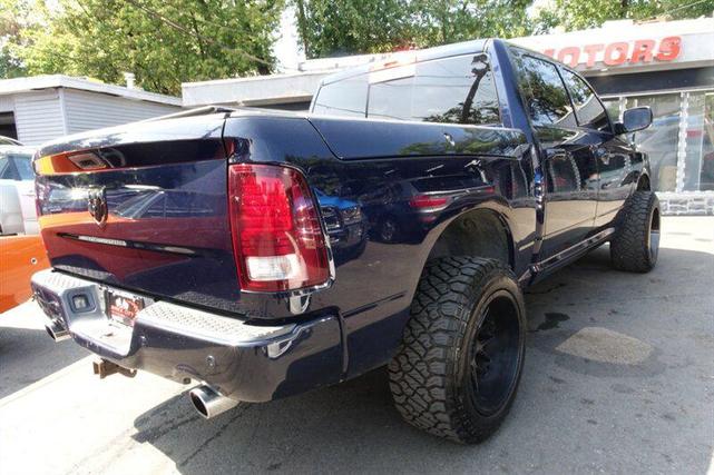 Photo of 2016 Blue Streak Pearl Coat RAM 1500