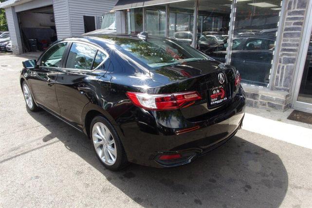 Photo of 2016 Crystal Black Pearl Acura ILX