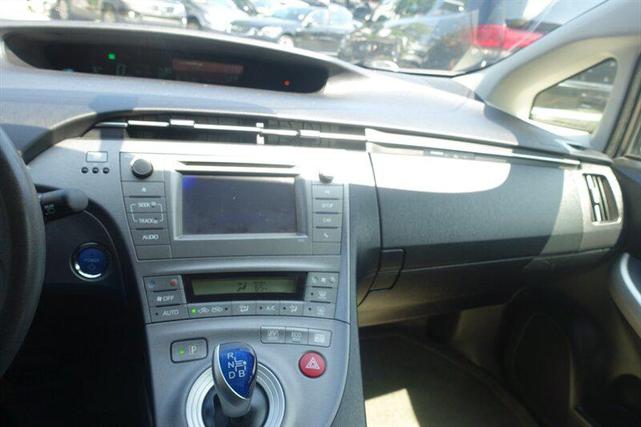 Photo of 2014 Gray Toyota Prius