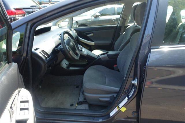 Photo of 2014 Gray Toyota Prius