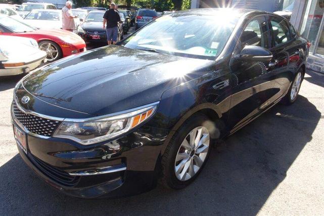 Photo of 2018 Ebony Black Kia Optima