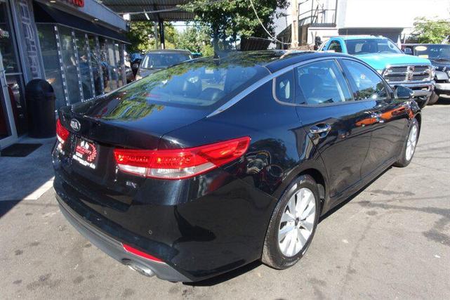 Photo of 2018 Ebony Black Kia Optima