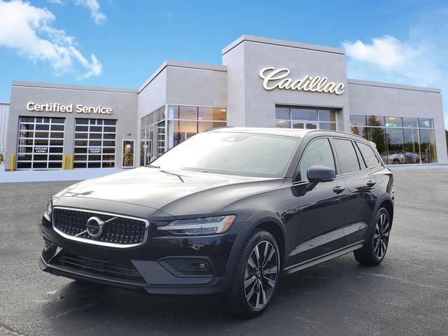 2021 Volvo V60 Cross Country