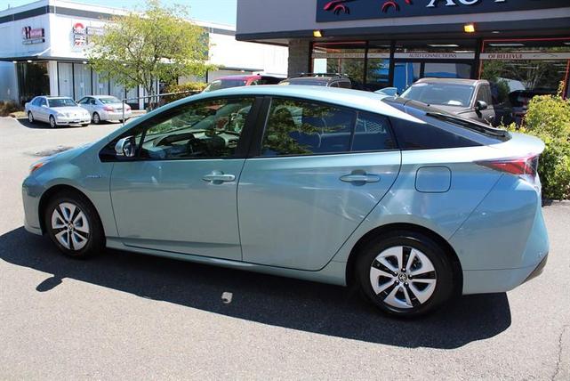 Photo of 2018 Sea Glass Pearl Toyota Prius