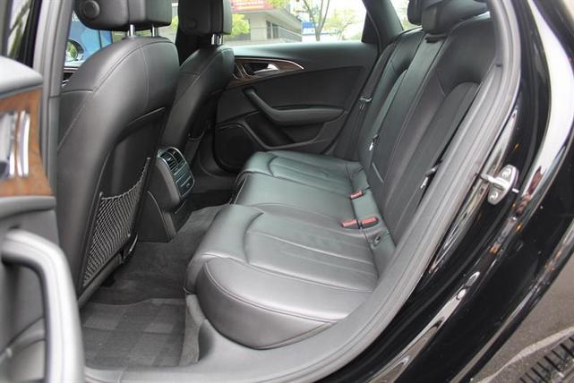 Photo of 2015 Phantom Black Pearl Audi A6