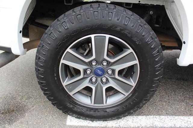 Photo of 2016 Oxford White Ford F-150