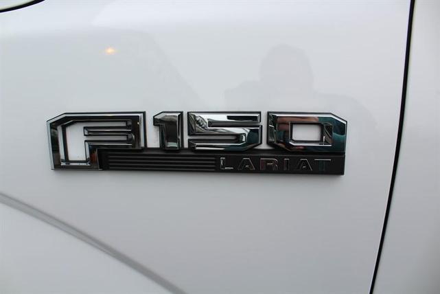 Photo of 2016 Oxford White Ford F-150