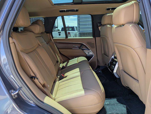 Photo of 2025 Varesine Blue Metallic Land Rover Range Rover