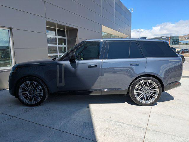 Photo of 2025 Varesine Blue Metallic Land Rover Range Rover