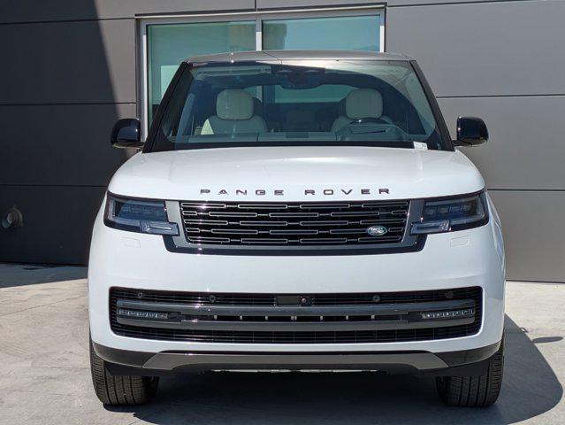 Photo of 2025 Fuji White Land Rover Range Rover