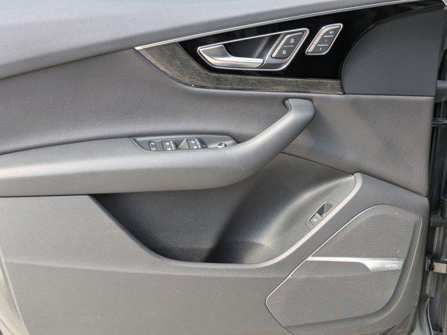 Photo of 2018 Graphite Gray Metallic Audi Q7
