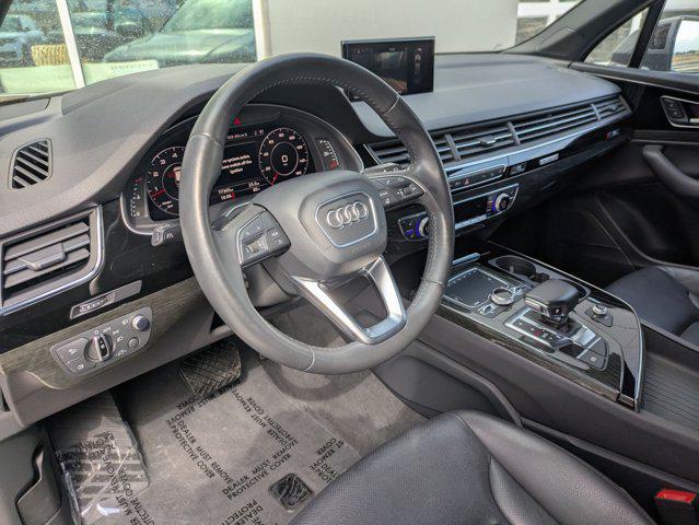 Photo of 2018 Graphite Gray Metallic Audi Q7