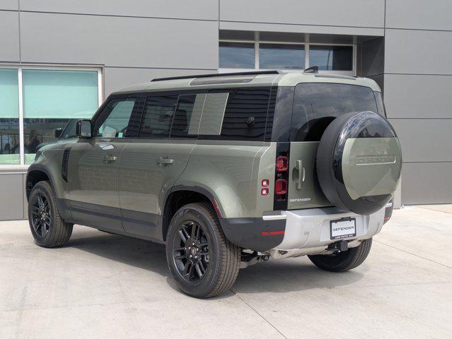 Photo of 2025 Pangea Green Metallic Land Rover Defender