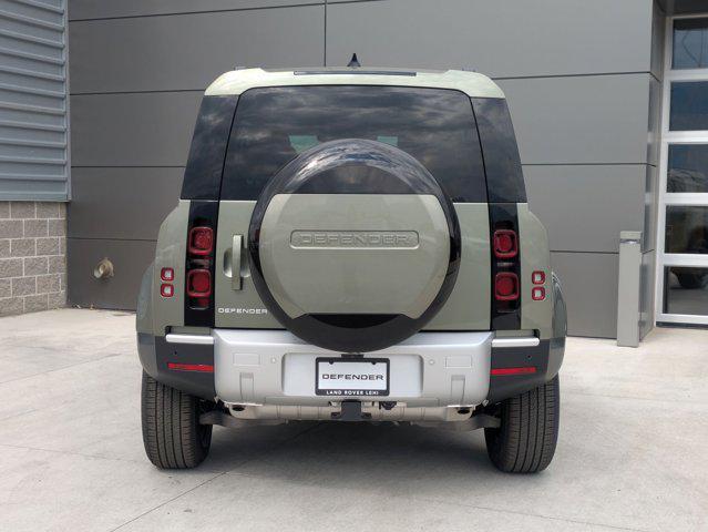 Photo of 2025 Pangea Green Metallic Land Rover Defender