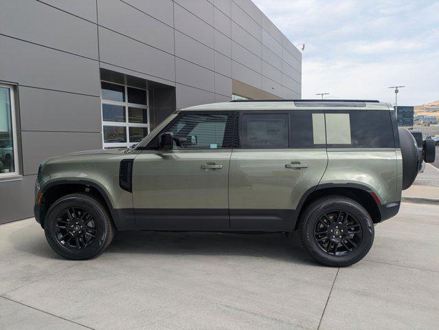 Photo of 2025 Pangea Green Metallic Land Rover Defender