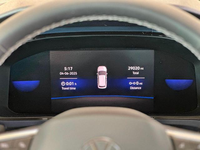 Photo of 2022 Pure White Volkswagen Taos