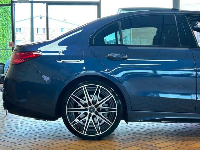Photo of 2024 Twilight Blue Metallic Mercedes-Benz AMG C 43