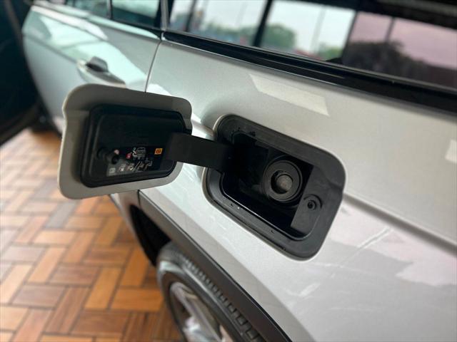 Photo of 2024 Silver Zynith Jeep Grand Cherokee 4xe
