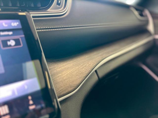 Photo of 2024 Silver Zynith Jeep Grand Cherokee 4xe