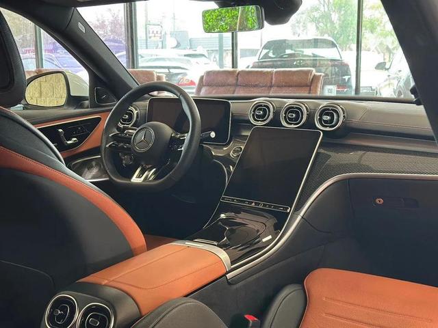 Photo of 2023 MANUFAKTUR Moonlight White Metallic Mercedes-Benz AMG C 43