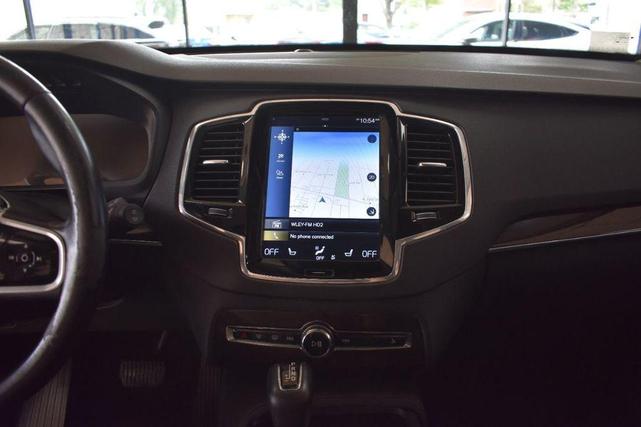 Photo of 2017 Onyx Black Metallic Volvo XC90