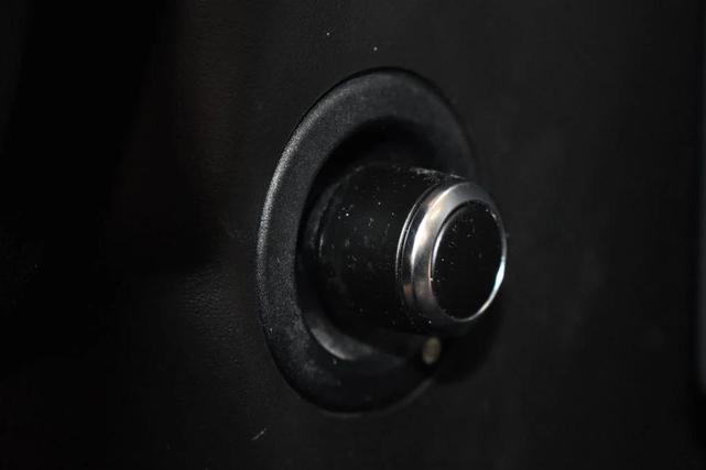 Photo of 2014 Santorini Black Metallic Land Rover Range Rover