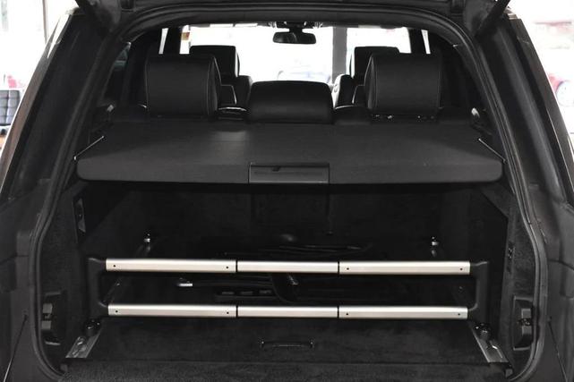 Photo of 2014 Santorini Black Metallic Land Rover Range Rover