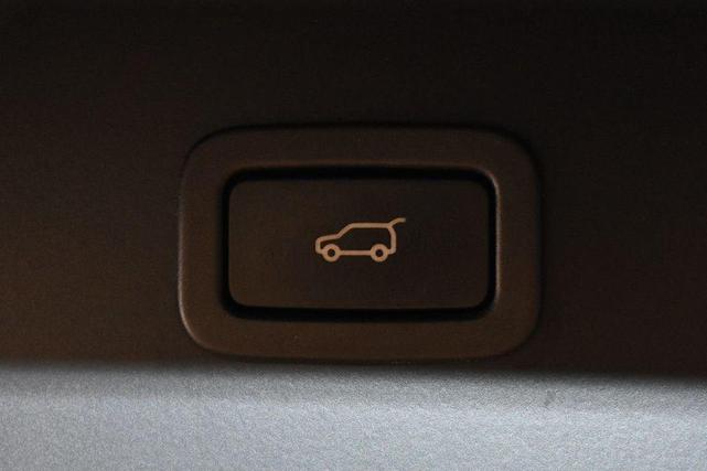 Photo of 2014 Santorini Black Metallic Land Rover Range Rover