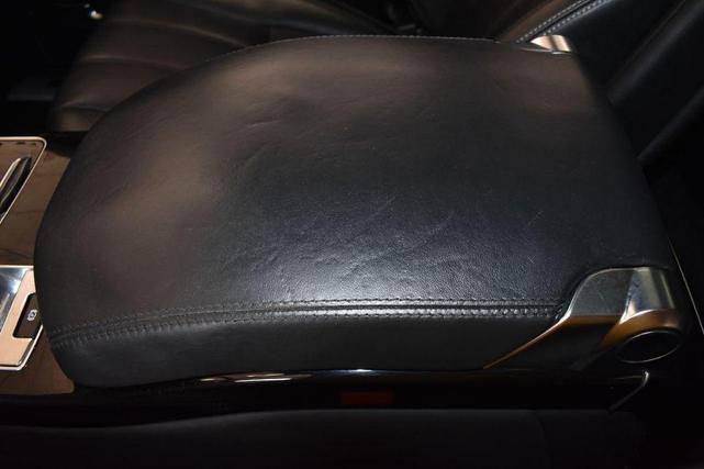 Photo of 2014 Santorini Black Metallic Land Rover Range Rover