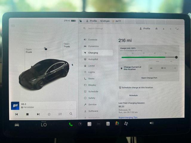 Photo of 2018 Black Tesla Model 3