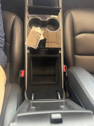 Photo of 2018 Black Tesla Model 3