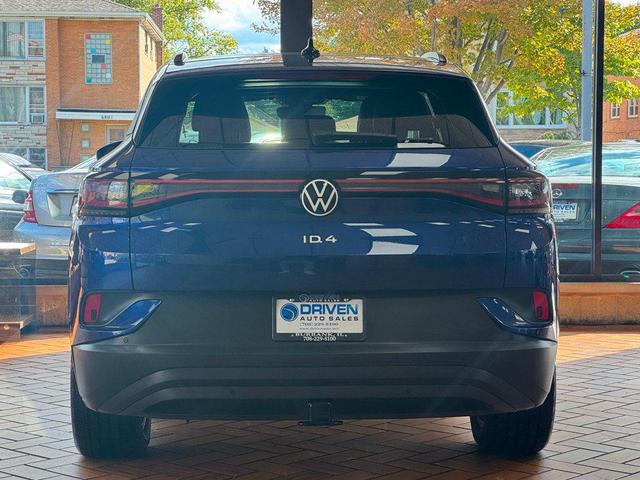 Photo of 2022 Dusk Blue Metallic Volkswagen ID.4